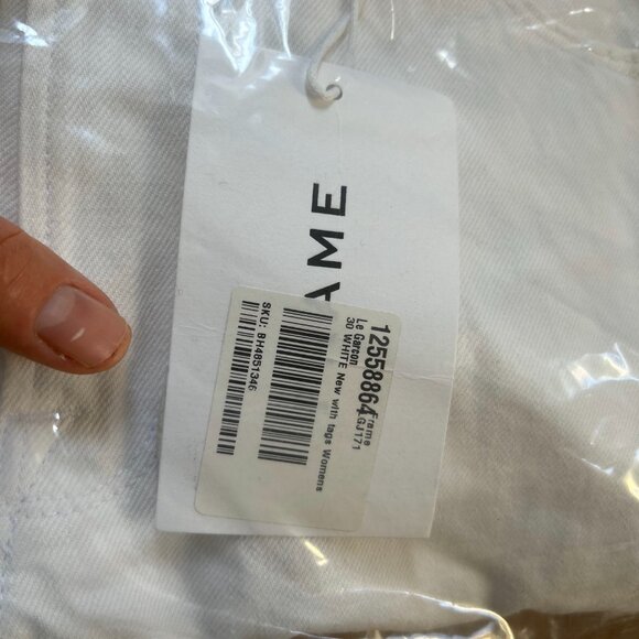 Frame Le Garcon in Rumpled Blanc Rips Size 30 NWT - Picture 3 of 5